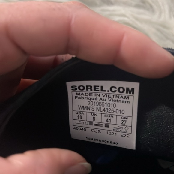 Sorel Black Ankle Boots - Picture 5 of 5